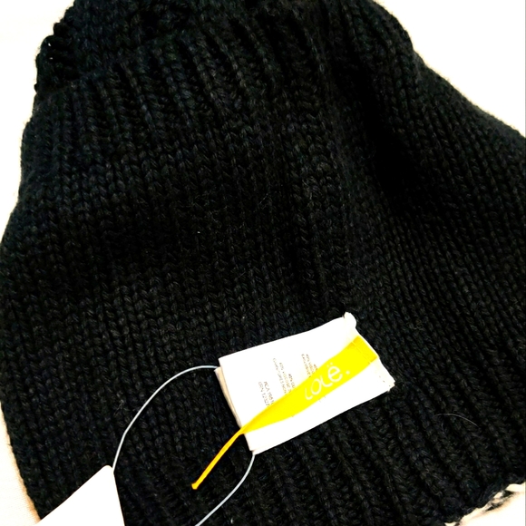 Lole Beanie - Picture 6 of 14